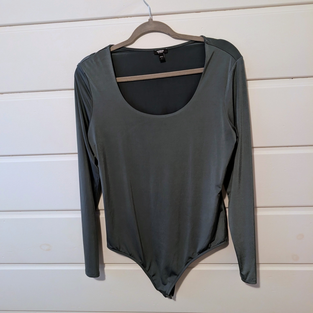 Express Green Body Contour Long Sleeve Bodysuit Size L
